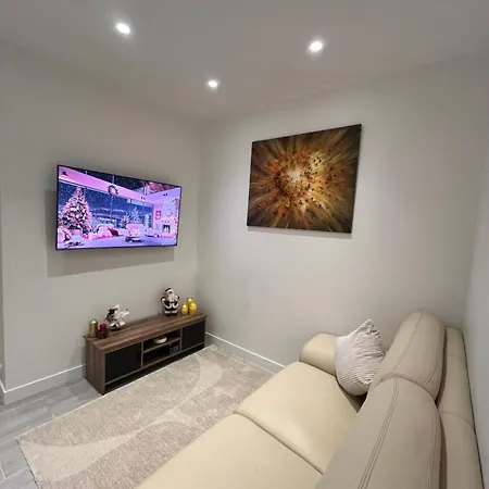 Apartment Art De Vie Apparemment Paris I Cdg I Orly I I Asterix Gonesse